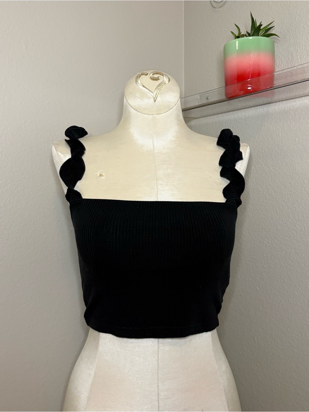 Aritzia Sunday best Black Ruffle Strap Ribbed Crop Tank Top summer casual XXS